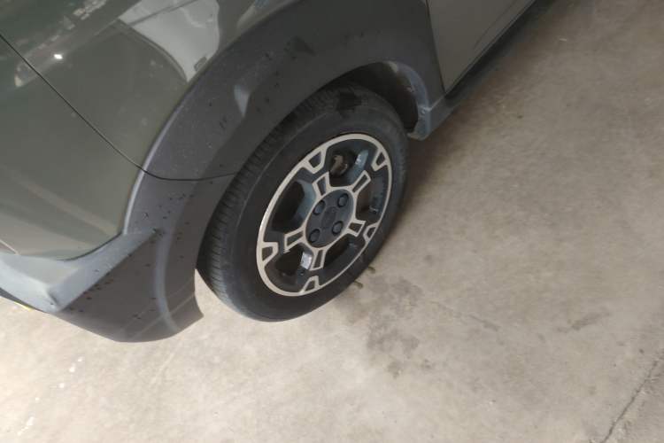 Used Geely Galaxy Panda 2024 200km Panda Rider Left Front Wheel Hub