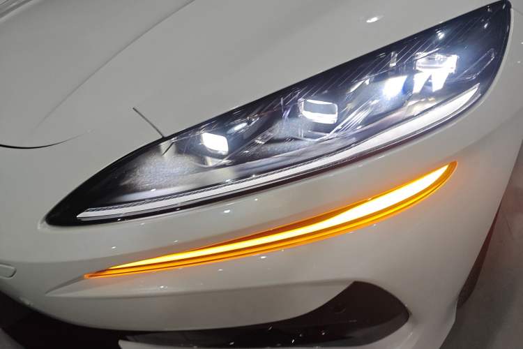 Used Denza Z9GT 2024 1100 Four-Wheel Drive Ultra Version
