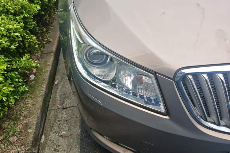 Used Buick LaCrosse 2011 2.4L SIDI Haoya Edition Right Front Headlight