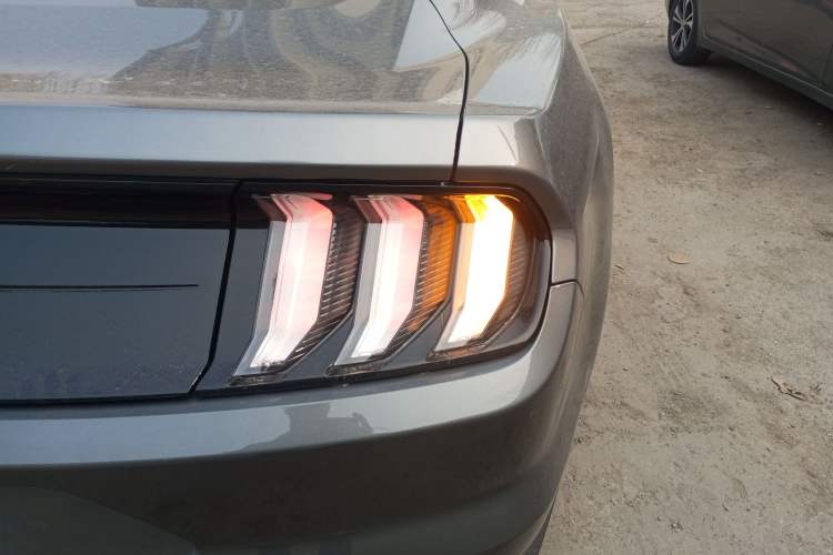 Used Ford Mustang 2021 2.3T EcoBoost
