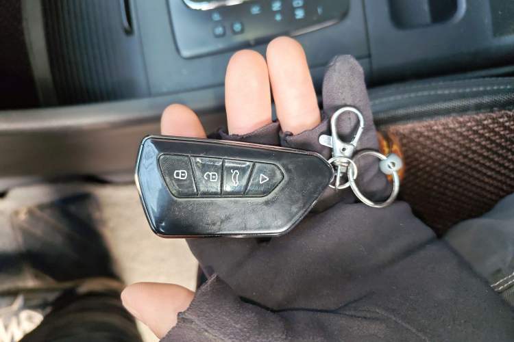 Used BAIC Senova X65 2015 2.0T Automatic Elite Model
