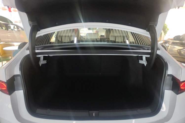 Used BYD Qin PLUS 2025 DM-i Smart Drive 120KM Superior Model