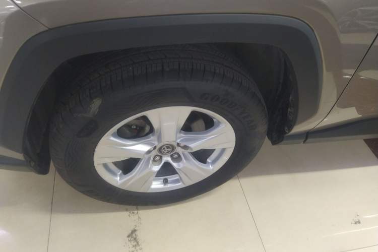 Used Toyota RAV4 2020 2.0L CVT Two-Wheel Drive Urban Edition
