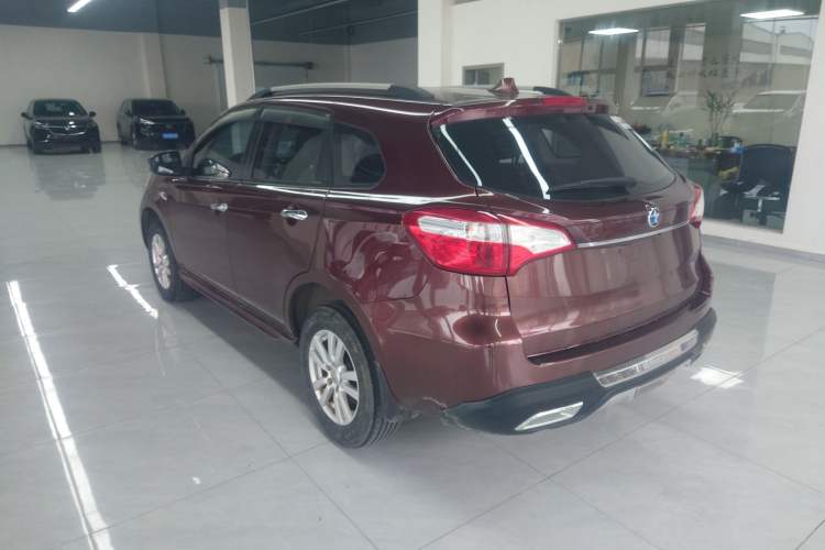 Used Venucia T70 2015 1.6L Manual Ruixing Edition
