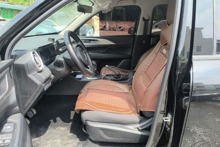 Used Great Wall King Kong Poer 2026 Model 2.0T Manual Diesel Two-Wheel-Drive Entrepreneurial Flat Box Left Front Seat