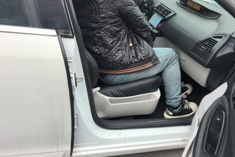 Used Citroen C-Quatre 2013 Sedan 1.6L Automatic Prestige Model Right Front Seat