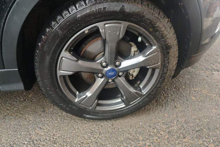 Used Ford Kuga 2019 EcoBoost 180 Two-Wheel-Drive Titanium Plus Model China VI Standard