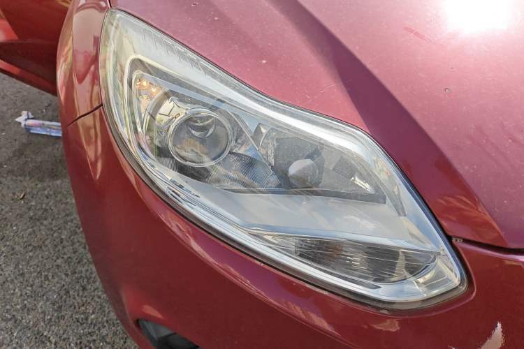 Used Ford Focus 2012 Hatchback 1.6L Automatic Comfort Model Right Front Headlight