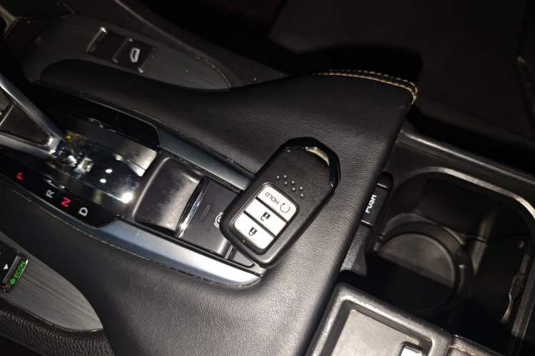 Used Honda Avancier 2022 240TURBO Two-Wheel-Drive Limited-Edition Commemorative Version Vehicle Key