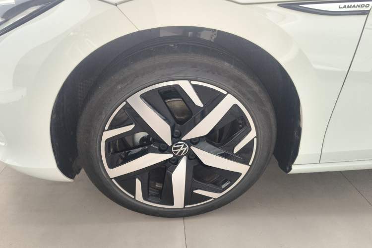 Used Volkswagen Lamando 2024 Lavida L 280TSI DSG Cool & Spicy Edition
