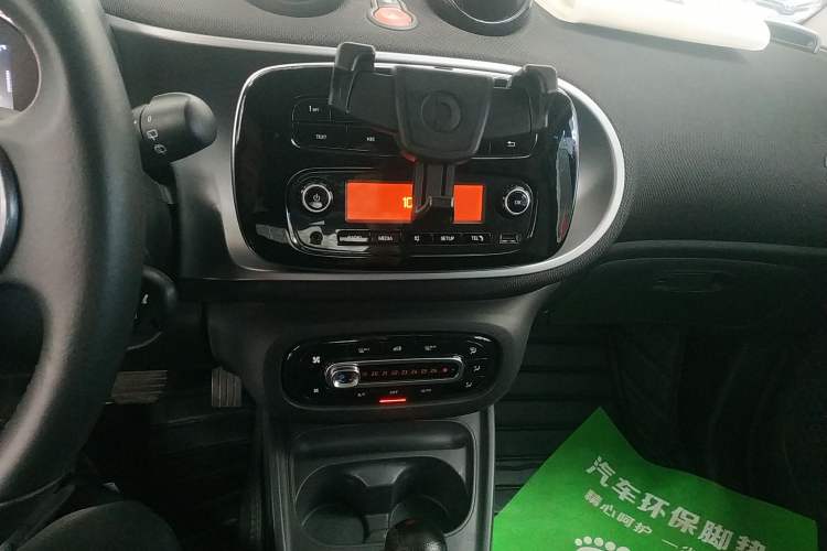 Used smart fortwo 2018 1.0L 52kW Hardtop Passion Edition China V Standard