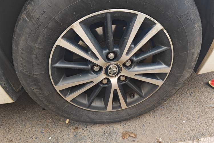 Used Toyota Levin 2014 1.6G CVT Elite Edition Right Front Wheel Hub
