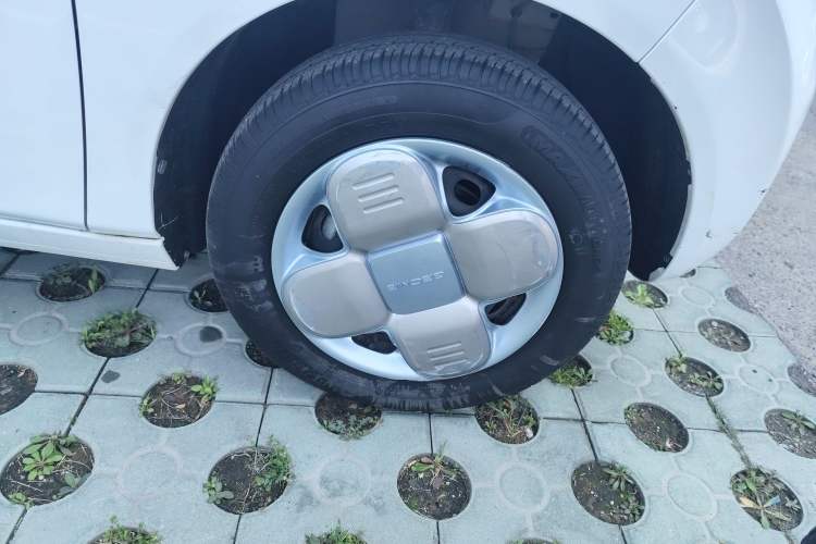 Used Geely Galaxy Panda 2023 Panda Mini 120km Asian Games Edition
