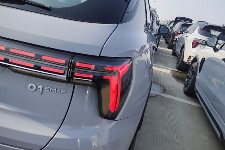 Used Lynk & Co 01 2023 1.5TD EM-F AM Exterior 3