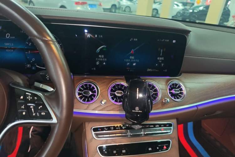 Used Mercedes-Benz E-Class 2022 Second Facelift E 300 L Fashion Edition

