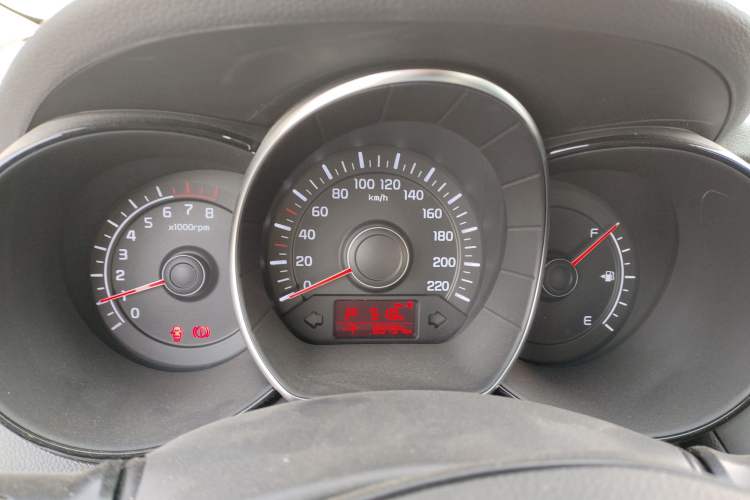 Used Kia K2 2015 Sedan 1.4L Automatic GLS