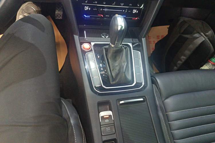 Used Volkswagen Magotan 2020 330TSI DSG Leading Model Gear Lever