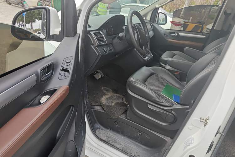 Used SAIC MAXUS G10 2018 PLUS 2.0T Automatic Elite Edition
