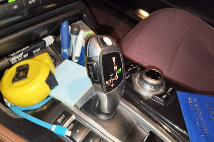 Used BMW 5 Series 2014 520Li Elegant Model
