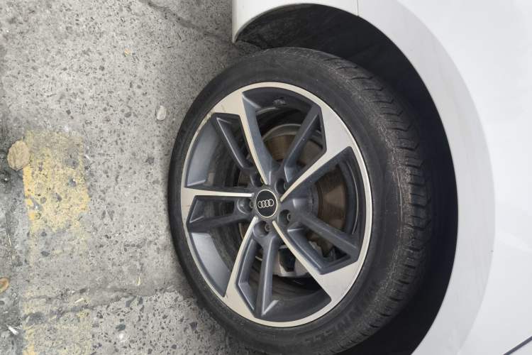 Used Audi A4L 2024 40 TFSI Fashion Dynamic Model