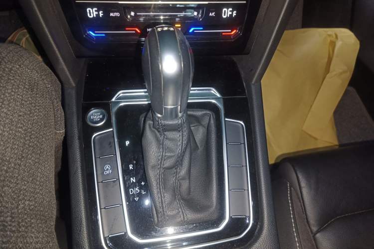 Used Volkswagen Magotan 2020 330TSI DSG Leading Model Gear Lever