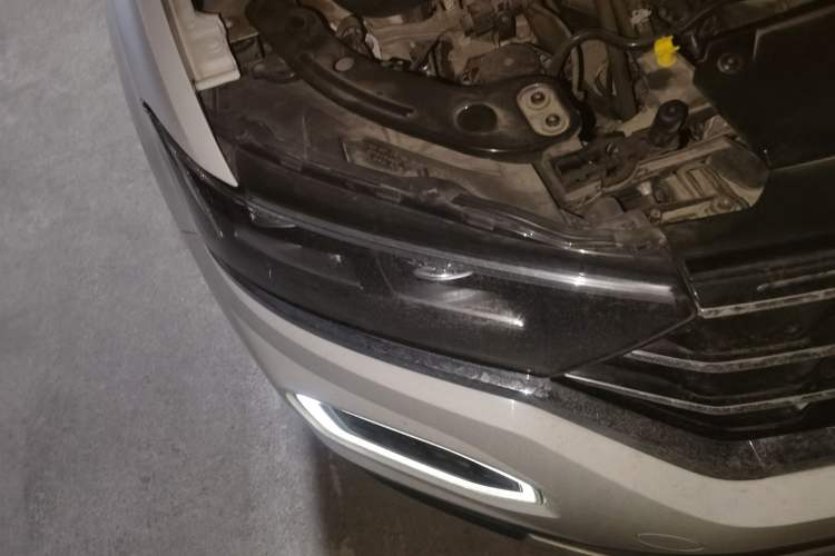 Used Volkswagen T-ROC 2021 280TSI DSG Two-Wheel Drive Elite Connect Edition
