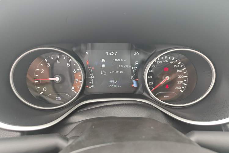 Used Jeep Compass 2017 200T Automatic Family Edition
