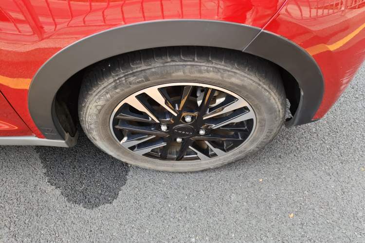 Used Chery Little Ant 2022 Revised Version Sweet Pink Edition Half-Sugar Version Lithium Iron Phosphate 30.7 kWh 30 kW 301 km
