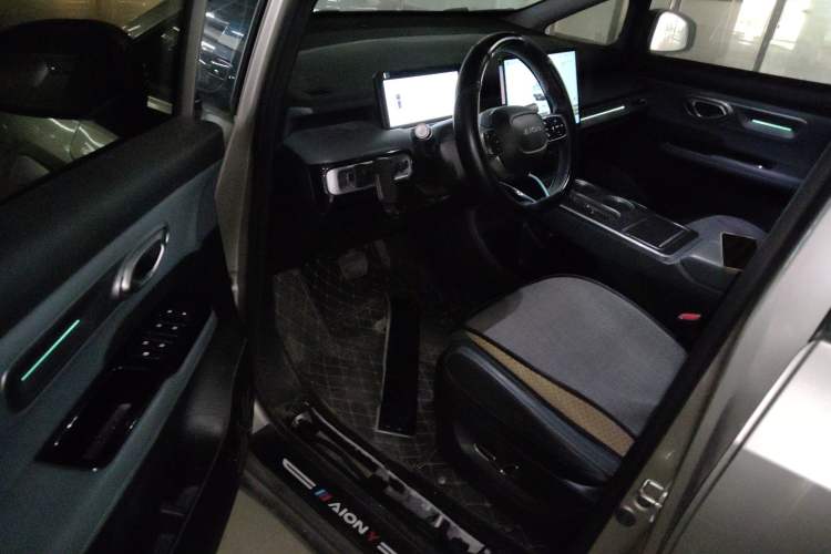 Used AION Y 2023 Plus 510 Smart Edition Driver Seat