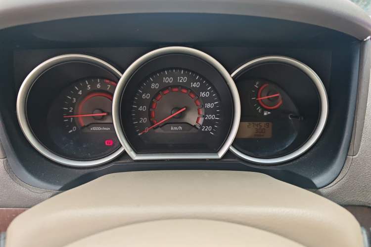 Used Nissan Sylphy 2009 1.6XE Manual Comfort Edition Odometer Close Up