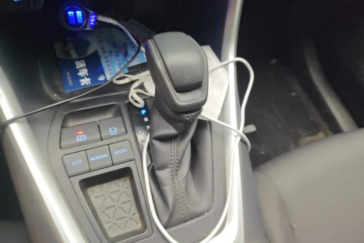 Used Toyota RAV4 2021 2.0L CVT Two-Wheel Drive Fashion Edition