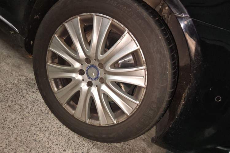 Used Mercedes-Benz S-Class 2014 S 320 L Business Model Right Front Wheel Hub