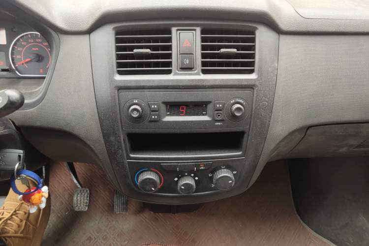 Used Wuling Rongguang S 2023 1.5L Base Version 5/7 Seats