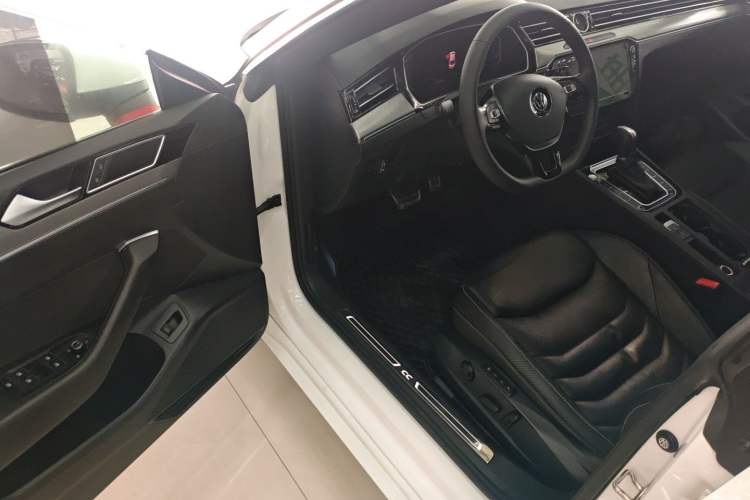 Used Volkswagen FAW-Volkswagen CC 2020 330TSI Glamour Edition China VI Standard Driver Seat