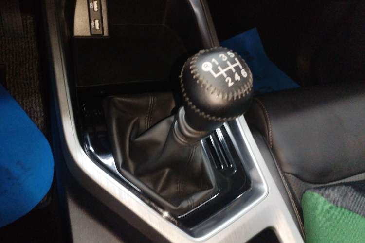 Used Wuling Jiachen 2022 1.5L Manual Comfort Edition