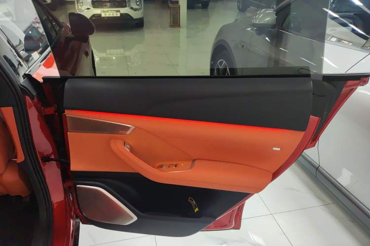 Used ONVO L60 2024 60 kWh Rear-Drive Version