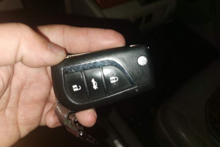 Used Toyota Camry 2010 200G Classic Edition
