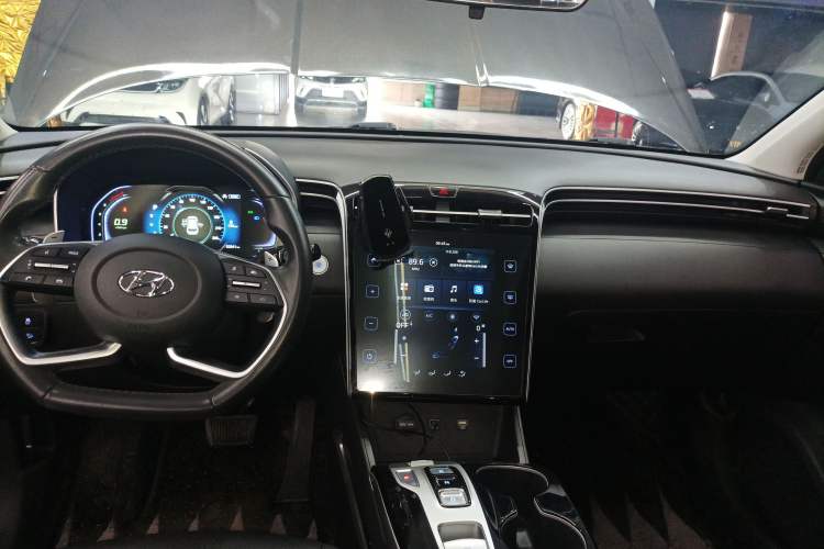 Used Hyundai Tucson 2021 Tucson L 1.5T DCT GLX Elite Edition Audio And AC Panel