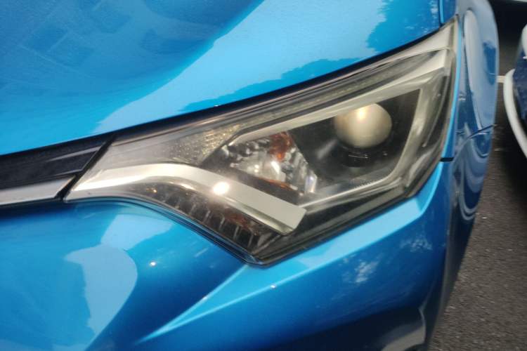 Used Toyota RAV4 2016 2.0L CVT Two-Wheel Drive Urban Edition China V Standard