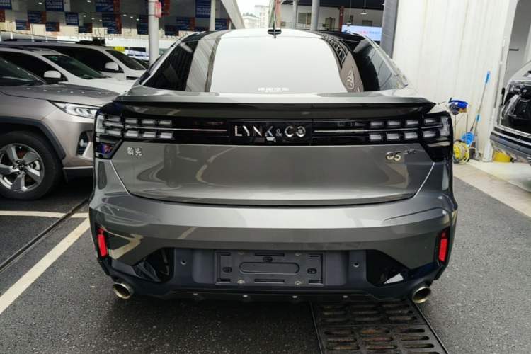 Used Lynk & Co 05 2020 2.0TD Four-Wheel Drive HypeHalo
