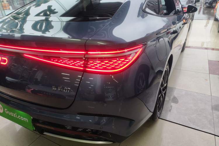 Used BYD Seal 07 DM-i 2025 DM-i 1.5L 125km Luxury Model Right Rear Taillight