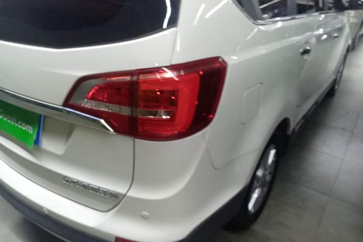 Used Baojun 730 2016 1.8L iAMT Luxury Model 7 Seats