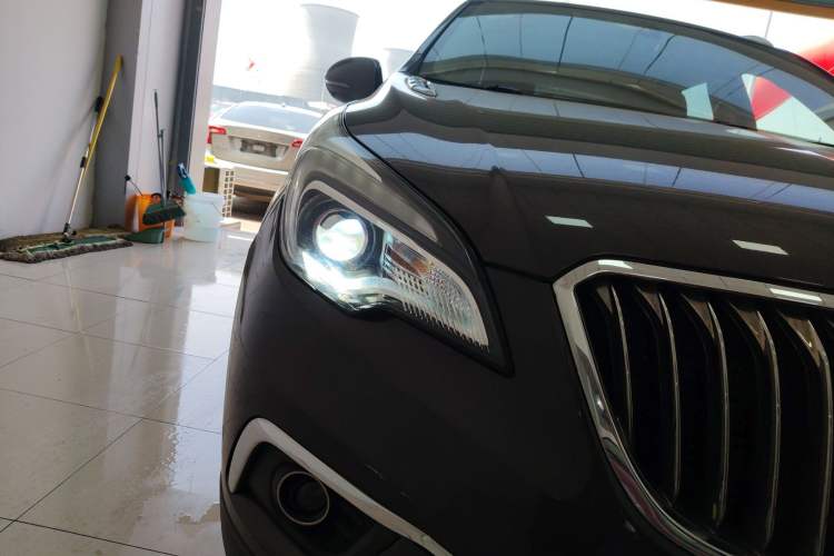 Used Buick Envision 2016 20T Two-Wheel Drive Leading Version Right Front Headlight