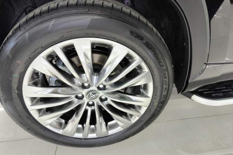 Used Toyota Highlander 2024 2.5L Smart Electric Hybrid Dual-Engine Four-Wheel Drive Prestige Version – 7 Seats