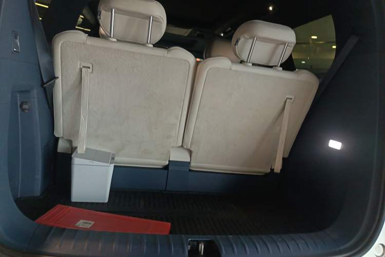 Used Zeekr 009 2022 WE Edition Trunk