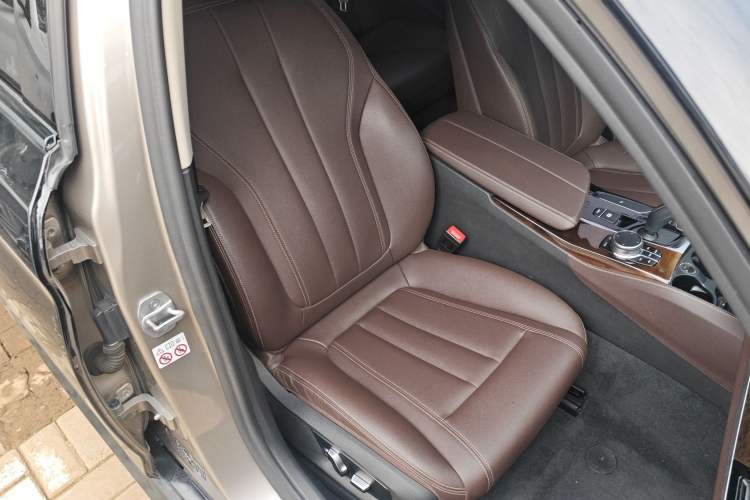 Used BMW 5 Series 2019 Facelifted 525Li Luxury Package