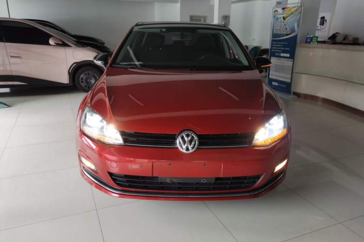 Used Volkswagen Golf 2017 1.6L Automatic Comfort Million-Vehicle Anniversary Edition