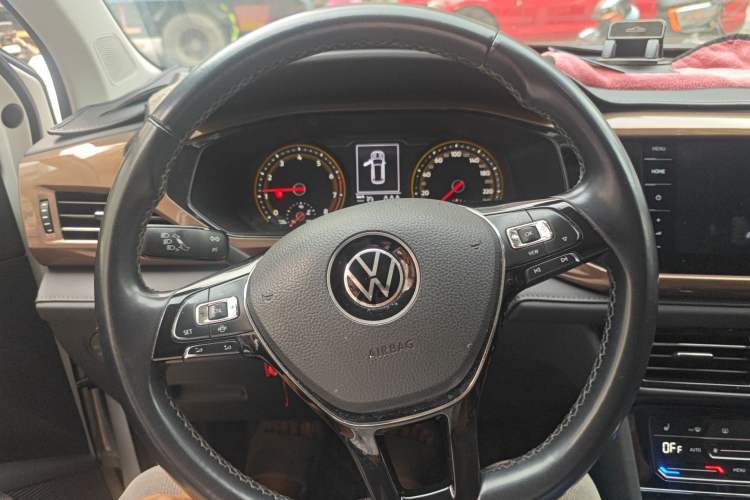 Used Volkswagen Tharu 2021 280TSI Two-Wheel-Drive Luxury Edition Steering Wheel