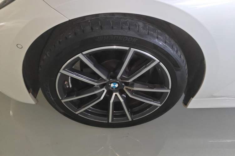 Used BMW 3 Series 2022 Updated 325Li M Sport Package Left Front Wheel Hub