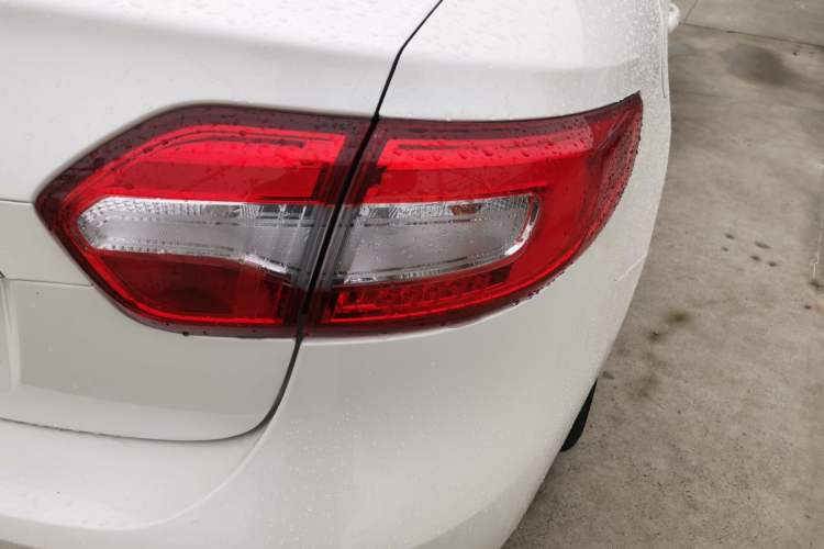 Used Renault Fluence 2015 2.0L Fashion Edition
